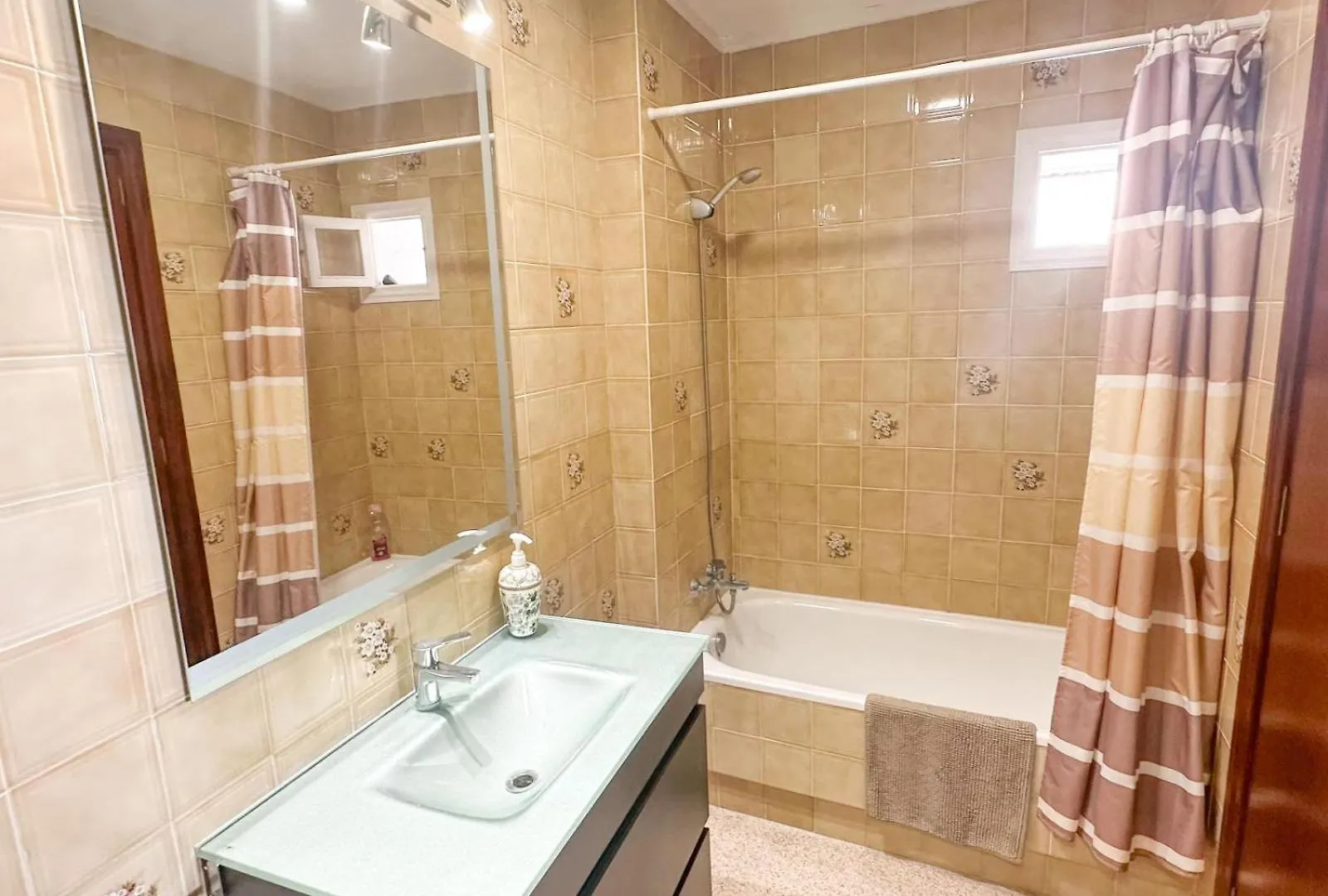 Plaza San Antonio Apartment Cadiz Spain